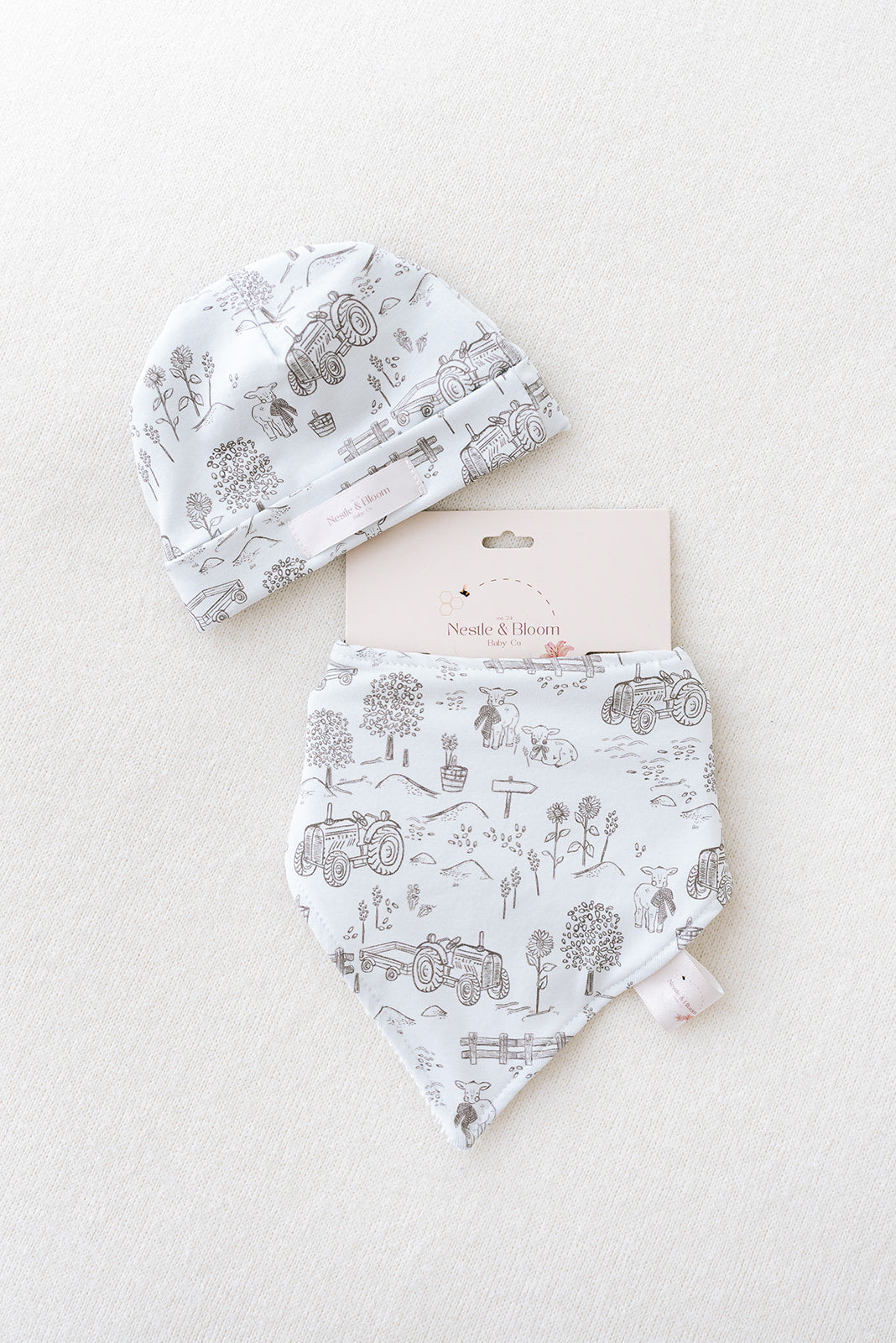Organic Cotton & Bamboo Baby Bibs - Soft, Absorbent, Essential